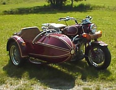 Motorrad mit seitenwagen